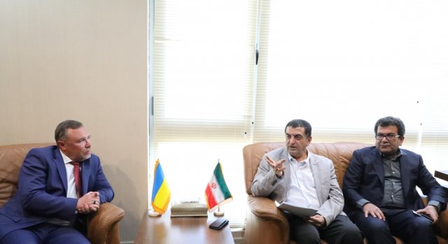 موثرترین راه همکاری کشور ایران و اکراین، از طریق اتاق های بازرگانی است موثرترین راه همکاری کشور ایران و اکراین، از طریق اتاق های بازرگانی است